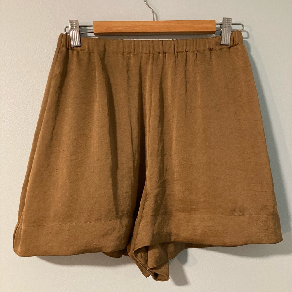 Women's gold/tan lightweight shorts